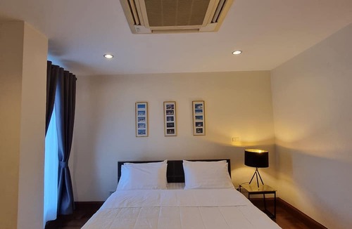 Khlong Tan Apartment | Chez Moi Bangkok Sukhumvit 26 Executive Residence (888)