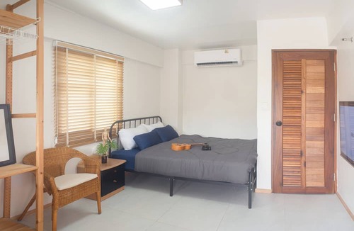 Lat Krabang Apartment | Chic 2-bedroom apartment with WiFi, AC in wonderful Near Suvarnabhumi Airport