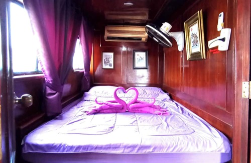 Bang Phlat Boat Rental | Sabai Sabai Liveaboard Bangkok