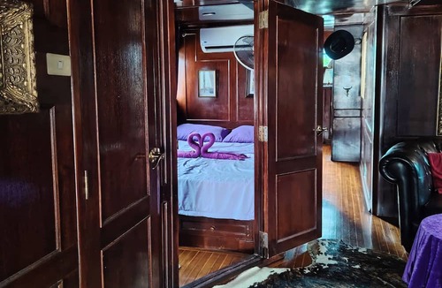 Bang Phlat Boat Rental | Sabai Sabai Liveaboard Bangkok