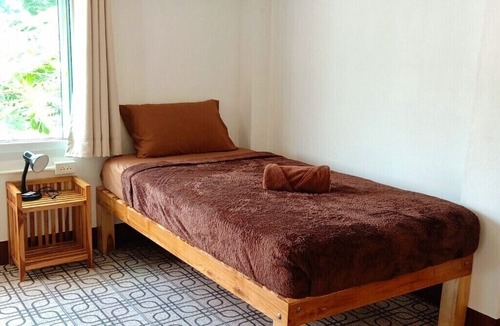 Pangmapha Cottage | GJ TOUR Cozy homestay in beautiful Pangmapha, Tham Lot with AC.