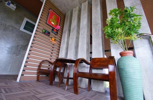 Pak Phli Hotel | Nava Resort
