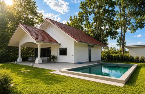 Huai Yai Villa | Private Pool Villa Huay Yai