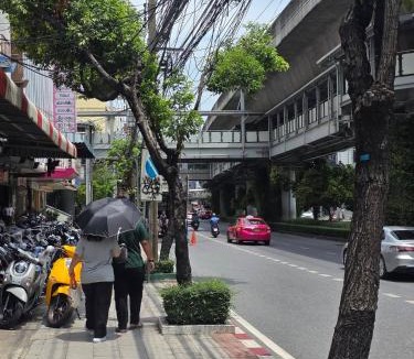 Bang Chak Hostel | PURE Residence Backpack BTS ปุณณวิถี