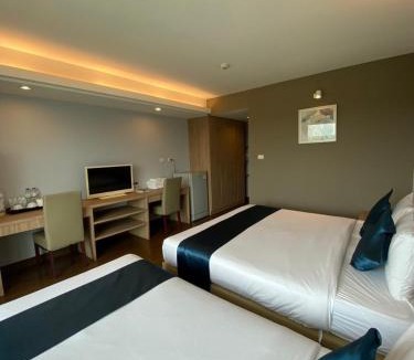 Bang Sao Thong Hotel | BANGKOK EASTERN Hotel