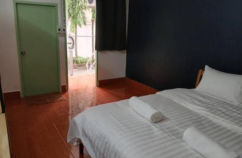Khu Khot Apartment | ศิริภูมิอพาร์ทเม้นท์ 9