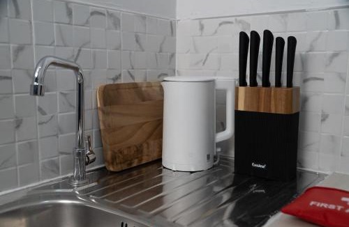 Wok Tum House | 4K Cinema Bungalow Fast WiFi and 5min to Beach