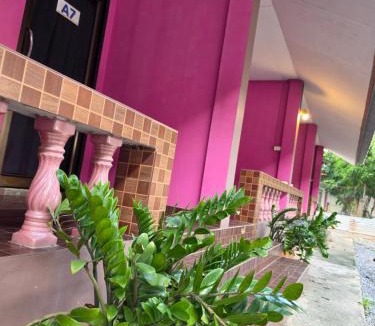 Pho Sai Ngam House | โรงแรมร่มโพธิ์ทอง