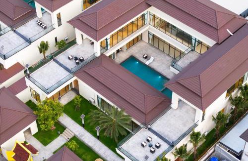 Na Chom Thian Villa | Luxury 10-Bedroom Pool Villa near Jomtien Beach, Pattaya