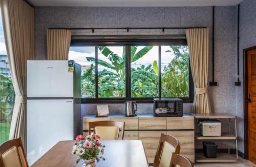 Nakhon Si Thammarat Villa | The Green Space - Private Garden Suit