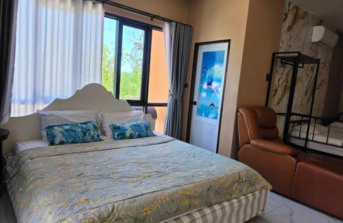 Don Sak House | Loma Marine Pool Villa near Sea-Tran Pier Donsak