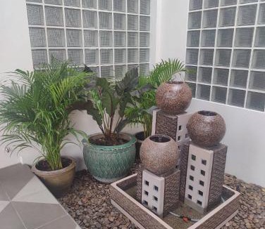 Nong Prue Hotel | Nana's Bar & Hotel