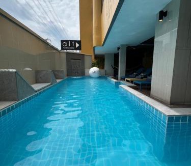 Ploenchit Hotel | Alt Hotel Nana by UHG -Nearby Benjakitti Park & Queen Sirikit National Convention Center