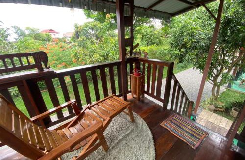 San Pa Thong House | Elephant House and Pool Villas