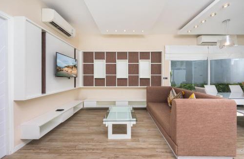 Rawai Villa | 5 Minutes to Naiharn Beach, Private, Quiet and Cozy
