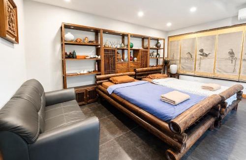 Chang Khlan Hostel | Ping Lanna Villa Chiang Mai