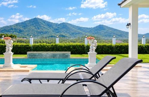 Nong Kae Villa | Luxurious 4-Bedroom Pool Villa with Best Mountain Views
