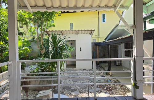 Nai Harn Villa | Naiharn Beach Holiday Pool Villa 4, Rawai
