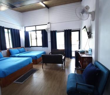 Thong Pha Phum House | My home Family ตึกแจ่มฟ้า