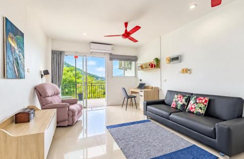 Chalong Villa | Spacious 8BR Private Pool Villa in Chalong