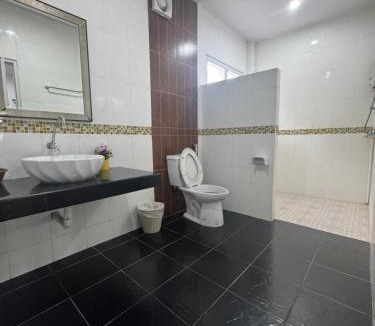 Phichit Hotel | Prince resort