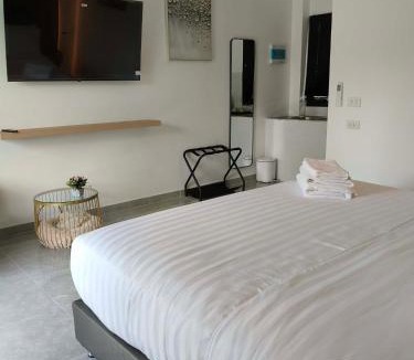 Sirindhorn Hotel | TK Resort