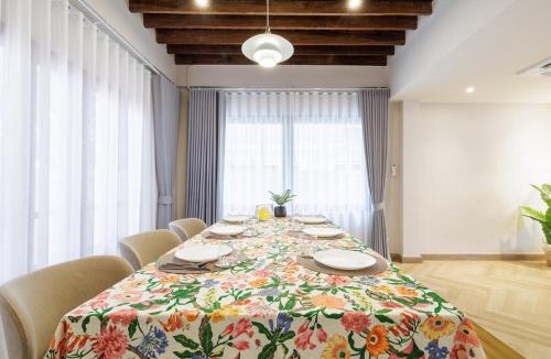 Khlong Tan Nuea Villa | LuxurySukhumvitHouse 2BR 2Bath Kitchen Netflix 1LV 160sqMeteres