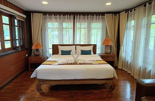 Hang Dong Hotel | Baan Chom Doi Resort