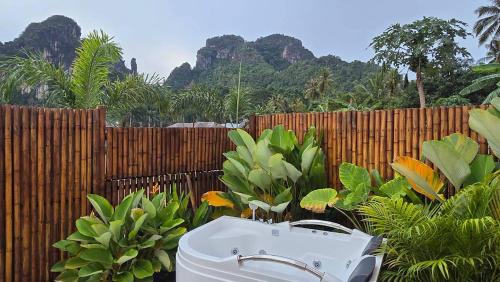 Krabi Hotel | Miramalin Resort Krabi