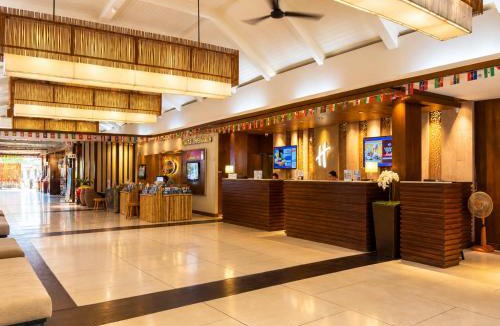 Cherngtalay Hotel | Holiday Inn Resort Phuket Surin Beach by IHG
