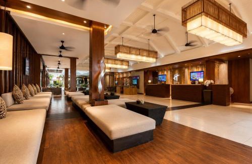 Cherngtalay Hotel | Holiday Inn Resort Phuket Surin Beach by IHG