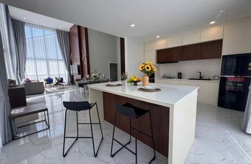 North Pattaya Villa | 3BR Private Pool Villa in Pattaya 6 Guests