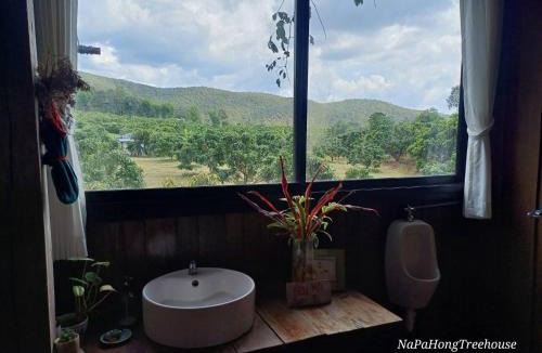 Phrao House | Napahong Treehouse forest camp