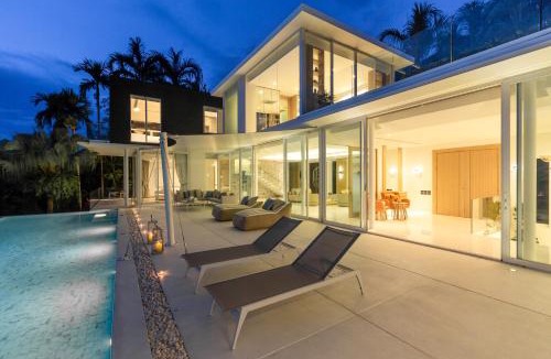 Koh Kaew Villa | Indulge in Your Dream Getaway at Gemini Villa 6 Bedrooms, Private Beach, and Yamu Pier Sea Views