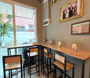 Wisutkasat Hostel | Siam Old Town BKK