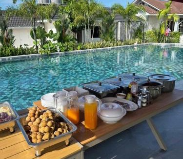 Sirindhorn Hotel | TK Resort