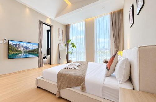 Central Pattaya Villa | Rooftop BBQ KTV 4BR Private Pool