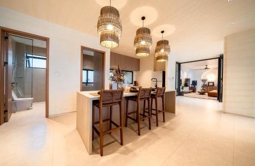 Nong Prue Villa | Lake House Pool Villa KTV&BBQ Peaceful Retreat