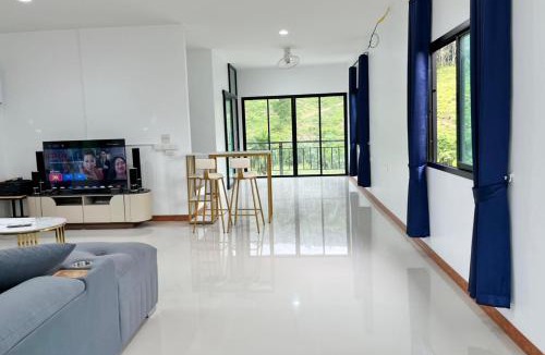 Ko Lanta Villa | บ้านพรหมจันทร์