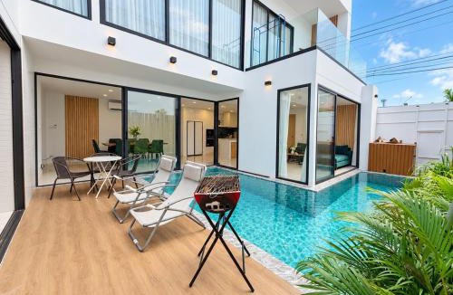 South Pattaya Villa | 4BR Pool Villa BBQ Outdoor Tub Walking Street