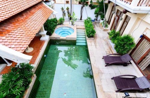 Na Chom Thian Villa | Balinese 3BR Pool Villa with Sauna (BA3)
