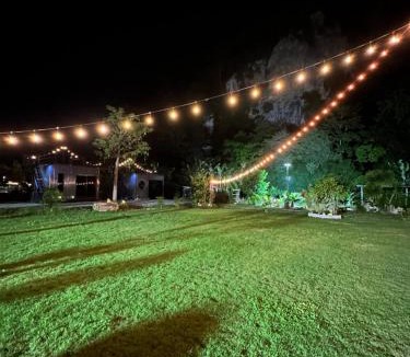 Lan Sak House | นกฮูกโฮมสเตย์ หุบป่าตาด