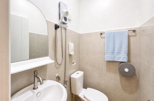 Talat Yot House | Cozy & Bright 4 BR House near Khao San Road