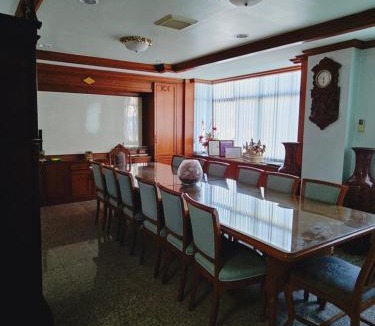 Rong Muang Hostel | Private rooms in Phatumwan Chula near Samyan, Chinatown, Jay-o Siam center, Central world middle of Bangkok