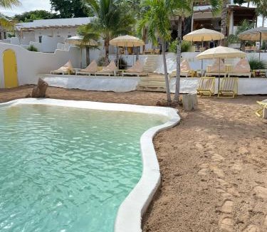 Koh Lan Bed & Breakfast | Kamari Cafe&Resort Kohlarn คามารีคาเฟ่แอนด์รีสอร์ทเกาะล้าน