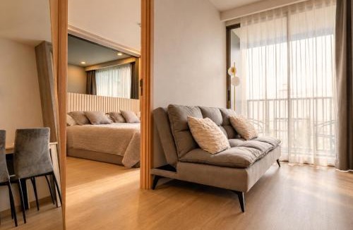 Laguna Apartment | New Ozone BangTao Condo by Metrika