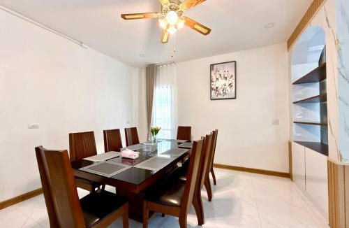 Khlong Hae Villa | Happy Hours Pool Villa