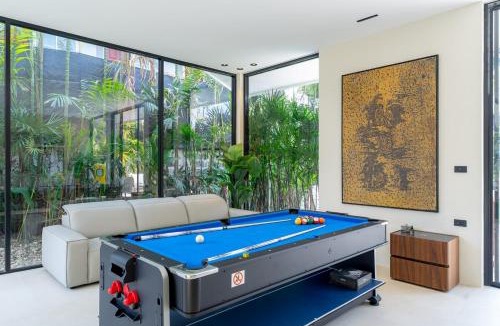 Old City Villa | VORA RETREAT- 8 bedrooms I Old City I Daily Maid