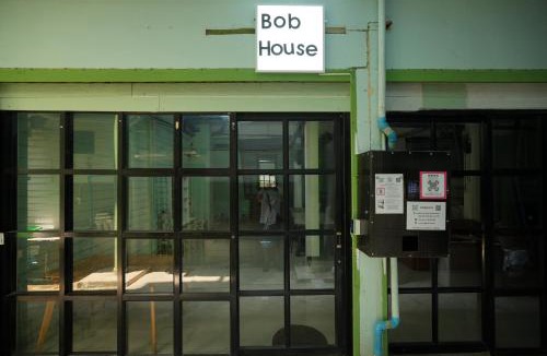 Ban Phan Thom Apartment | Bob House Khaosan Bangkok - บ็อคเฮ้าท์ ข้าวสาร