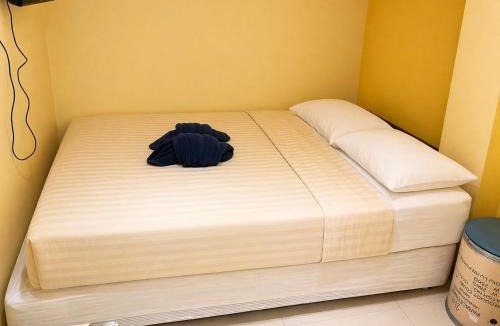 San Chao Pho Suea Hostel | Sukhum Khaosan Au Bon Hostel